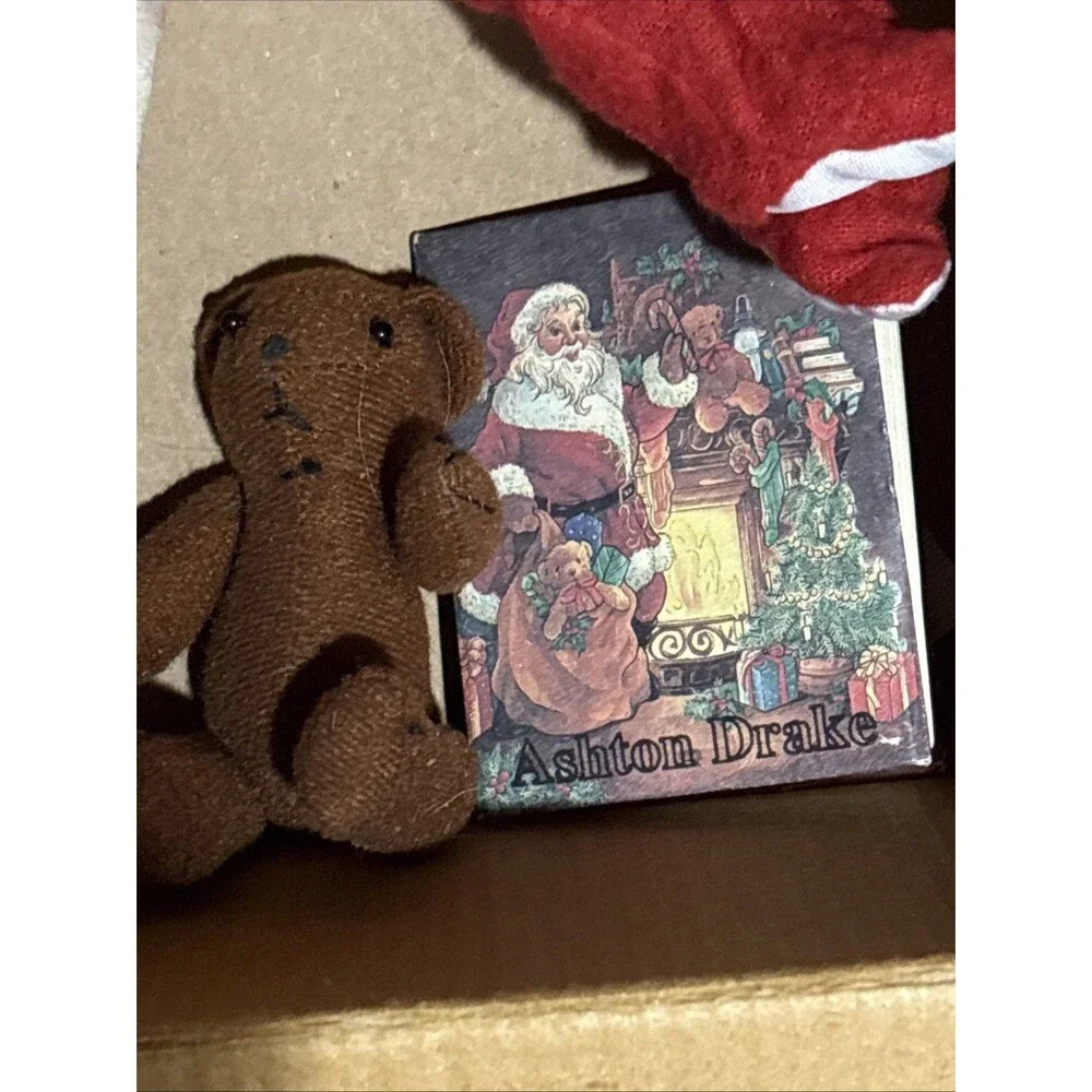 Ashton Drake Galleries “Tell Me The Christmas Story” 2 DOLLS Pajamas Girl Boy